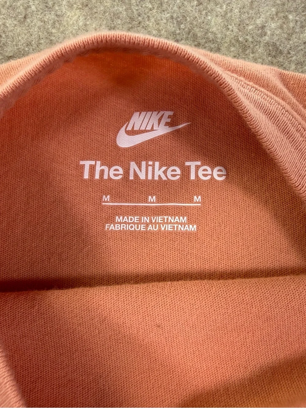NIKE Classic Tee with Bold White Logo. Men M